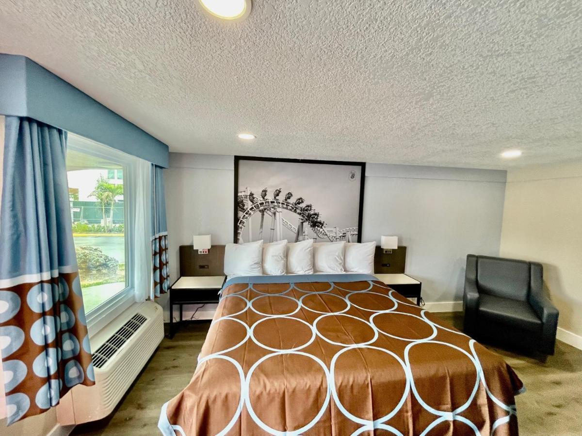 Super 8 By Wyndham Kissimmee-Orlando Hotell Four Corners Eksteriør bilde