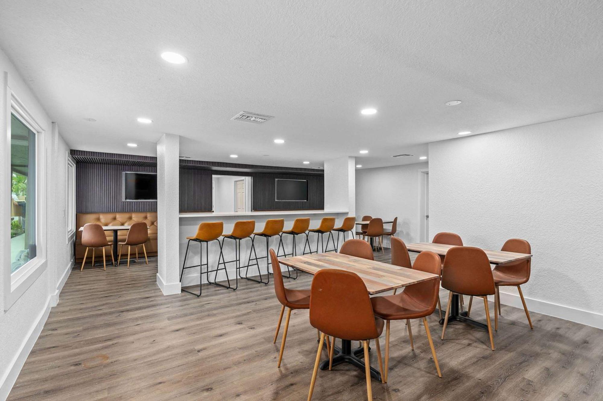 Super 8 By Wyndham Kissimmee-Orlando Hotell Four Corners Eksteriør bilde